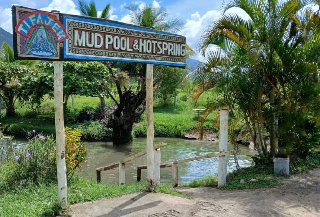 Sabeto Hot Springs & Mud Pool